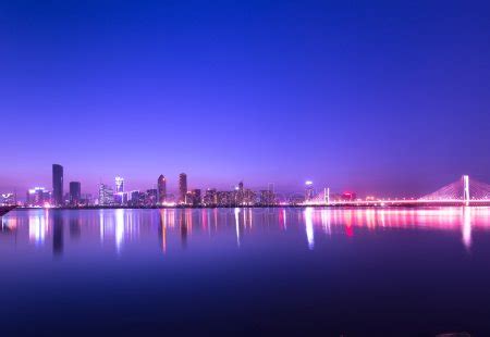 el jeque zayed puente en la noche, abu Dabi, Emiratos ...