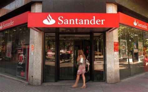 El juez cita como imputados a dos directivos del Santander ...