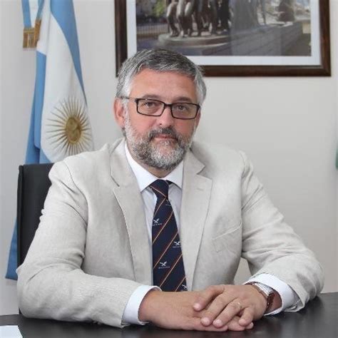 El ministro de Trabajo de Buenos Aires, Carlos Villegas ...