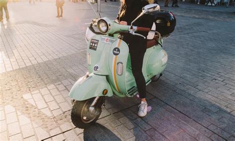 El moto sharing eléctrico se consolida en Barcelona con Yugo