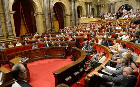 El Parlamento catalán aprobará la ley del referéndum el 6 ...