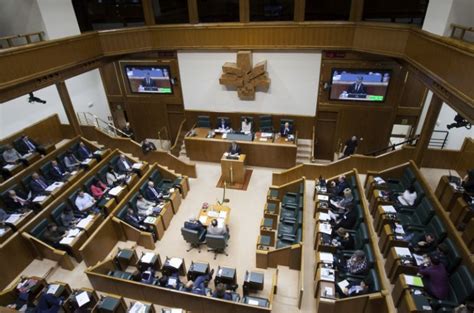 El Parlamento Vasco, disuelto desde hoy | Radio Bilbao ...