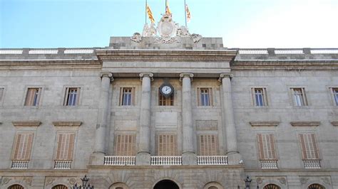 El PP se queja al Ayuntamiento de Barcelona de que “abre y ...