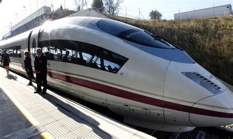 El primer tren AVE entre Barcelona y París podría circular ...