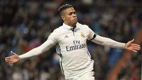 El Real Madrid aprieta por el fichaje de Mariano...y Pepe ...