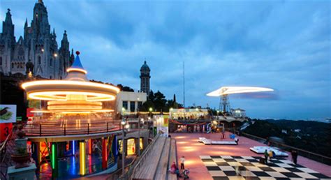 El Tibidabo, el histórico parque de atracciones de ...