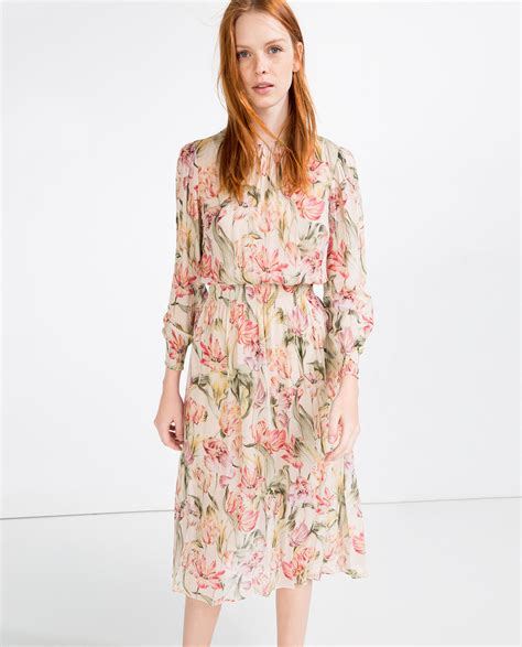 El vestido de Zara de Letizia que puedes comprar en las ...