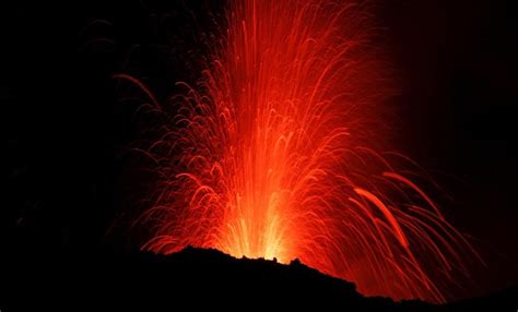 El volcán Etna entra en erupción