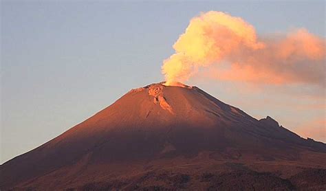 El volcán Popocatépetl entra en etapa de explosiones de ...