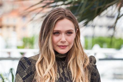 Elizabeth Olsen feels pressure to look  cool  in Hollywood