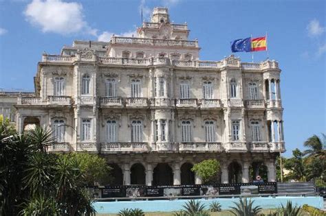 embajada de España: fotografía de La Habana, Ciudad de la ...