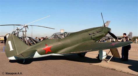 En Rusia despega un avión de combate derribado hace 63 ...