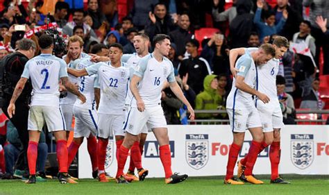 England World Cup 2018 squad: Southgate STUNS senior ...