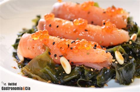 Ensalada de salmón ahumado y alga wakame | Gastronomía & Cía