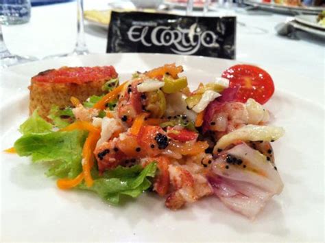 ENSALADA MARISCOS: fotografía de Restaurante El Cortijo ...