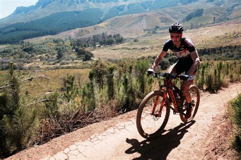 Equipo KTM Pro Team en la Top ten de etapa en la Cape Epic ...