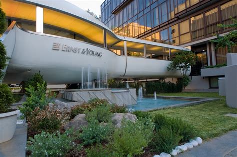 ERNST & YOUNG S.P.A.