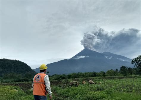 Erupción de Volcán de Fuego deja 25 muertos, una veintena ...