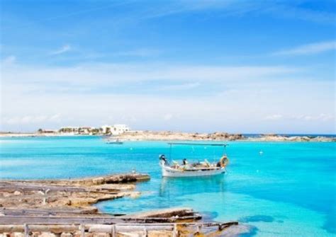 ES PUJOLS | Rutas por Ibiza y Formentera | Alquilar un barco