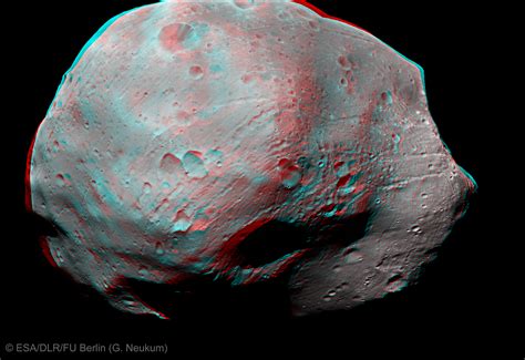 ESA Science & Technology: Mars Express image of Phobos ...