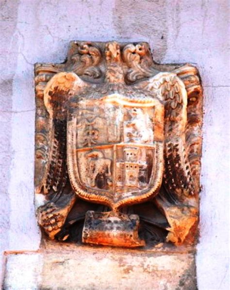 Escudo de armas de Beltrán de la Cueva, Cervera de ...
