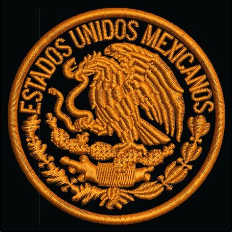 Escudo Nacional Mexicano Dorado Pictures to Pin on ...