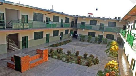 Escuela Diocesana  San Juan Bautista  / Instituto ...