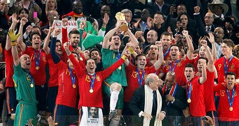 España juega el fútbol del futuro, según la FIFA   RTVE.es
