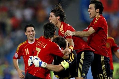 España rompe su maleficio de los cuartos y los penaltis y ...
