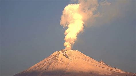 Espectacular Volcán Popocatépetl 2 de mayo 2017   YouTube