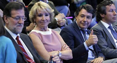 Esperanza Aguirre presenta a Mariano Rajoy su dimisión ...