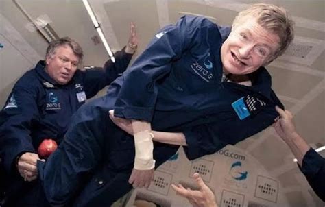Esta es la última reveladora teoría que Stephen Hawking ...