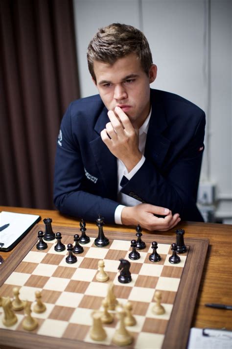 ¿Está Magnus Carlsen en crisis? | Jugar con Cabeza
