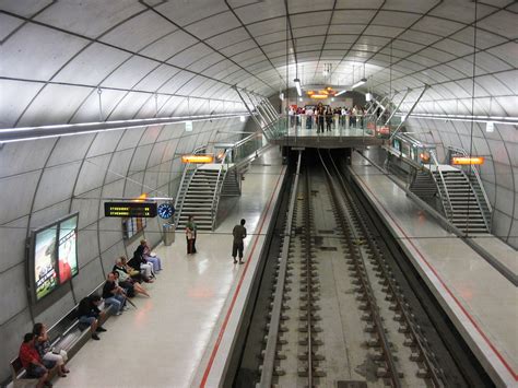 Estación de Santurtzi  Metro de Bilbao    Wikipedia, la ...