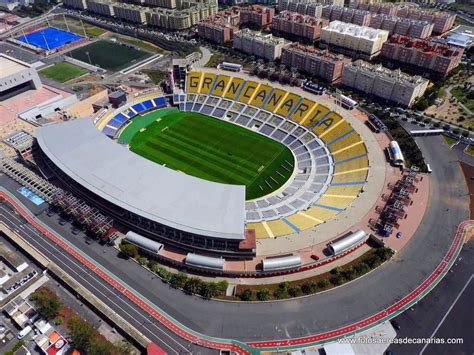 Estadio de Gran Canaria. Capacidad 33,070 espectadores. El ...