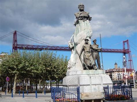 estatua de Víctor Chávarri, PORTUGALETE