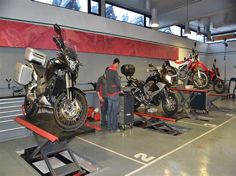 ESTEBAN PARRES | Concesionario Oficial Honda Motos en Alicante