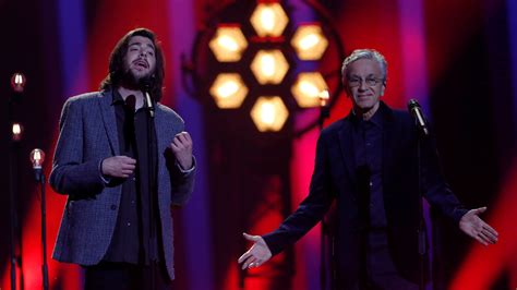 Eurovisión   Salvador Sobral canta  Amar pelos dois  con ...
