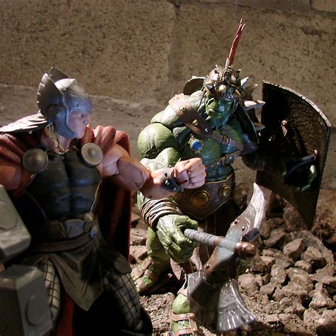 Exclusive Marvel Select Planet Hulk Figure Up for Order ...