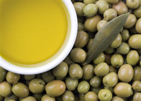 Extra Virgin Olive Oil | Walnut Oil | Caviaroli | Olive ...