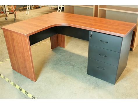 Fabrica de escritorios economicos y muebles para oficina