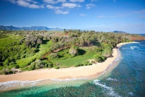 Facebook’s Zuckerberg likes Kauai enough to buy 700 acres ...
