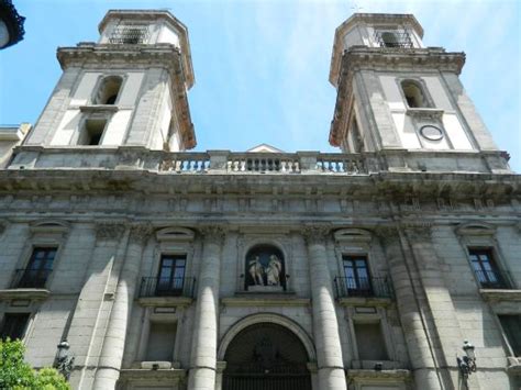 Fachada sobre la calle de Toledo: fotografía de Iglesia de ...