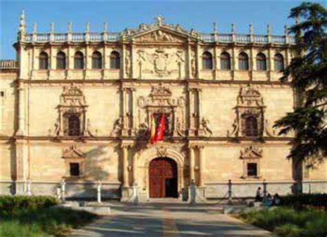 Fachada Universidad Cisneariana. Foto: Ayto. de Alcalá de ...