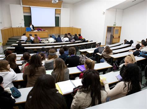 Facultad de Derecho de la Universidad de Alcalá  Madrid   UAH