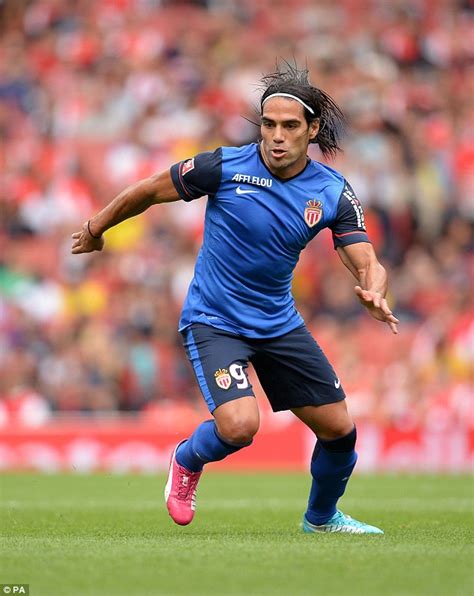 Falcao signs for Manchester United on loan after arriving ...