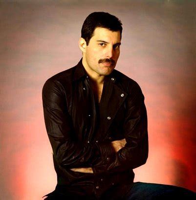 Farookh Bulsara dit le grand Freddie Mercury   ♥ Freddie ...