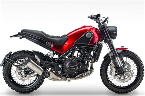 Faster and Faster: 2016 Benelli Leoncino wants to hitch a ...