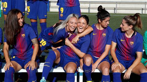 FC Barcelona s men s and women s team posed together today ...