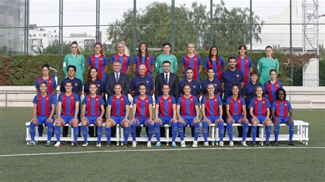 FC Barcelona women s team pose for official photograph ...
